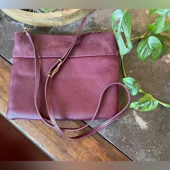 The Sak collective burgundy leather crossbody. - Picture 1 of 16